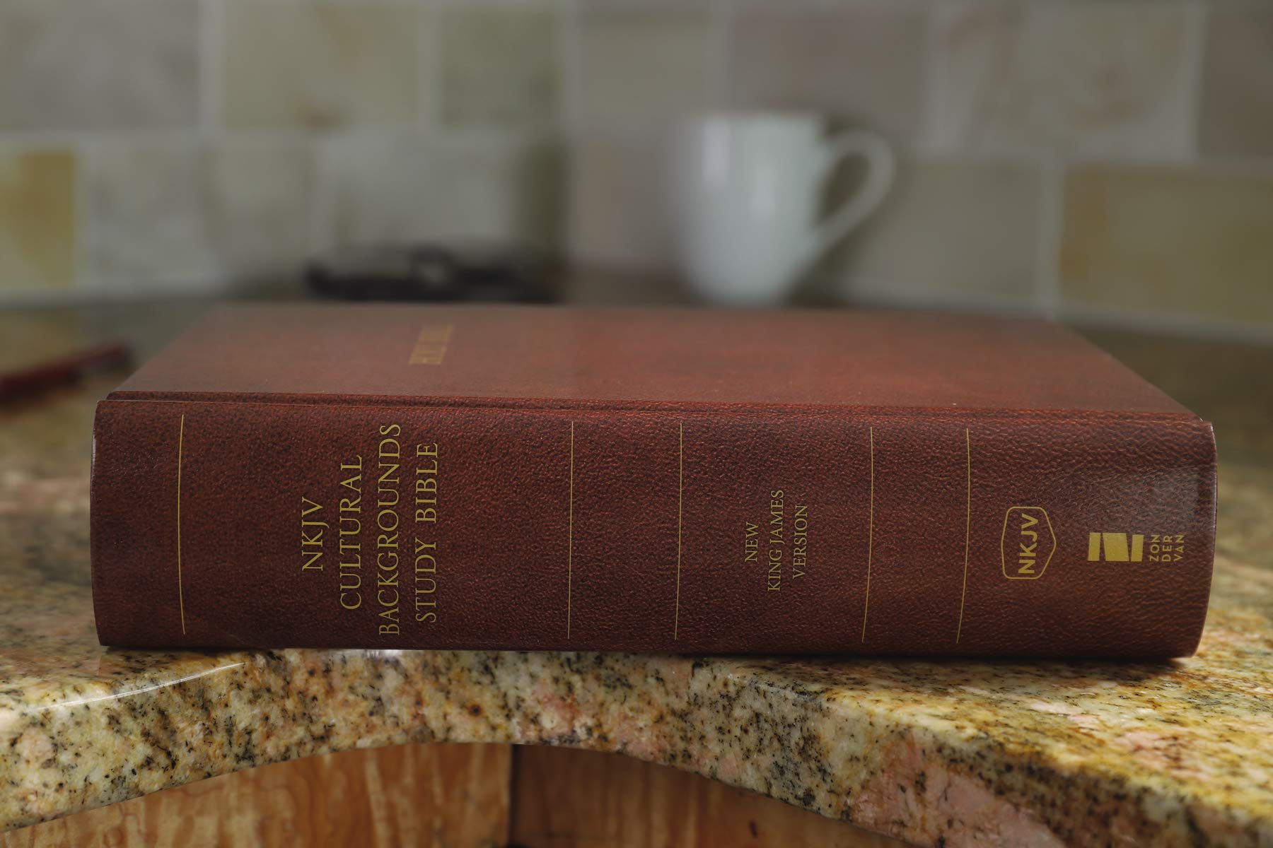 NKJV, Cultural Backgrounds Study Bible, Hardcover, Red Letter: Bringing to Life the Ancient World of Scripture